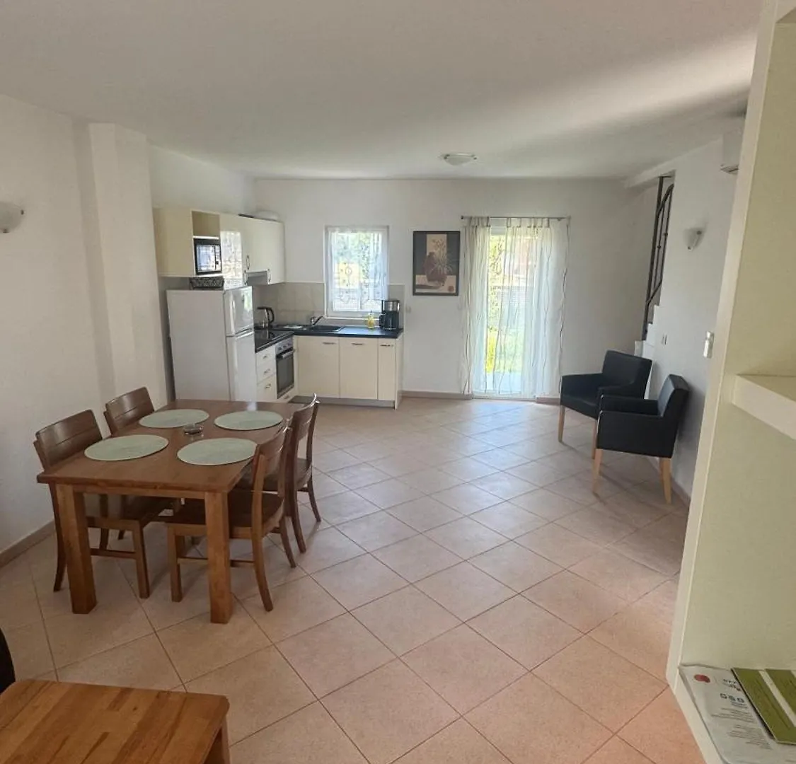 Velura Apartments Tar-Vabriga Croatia